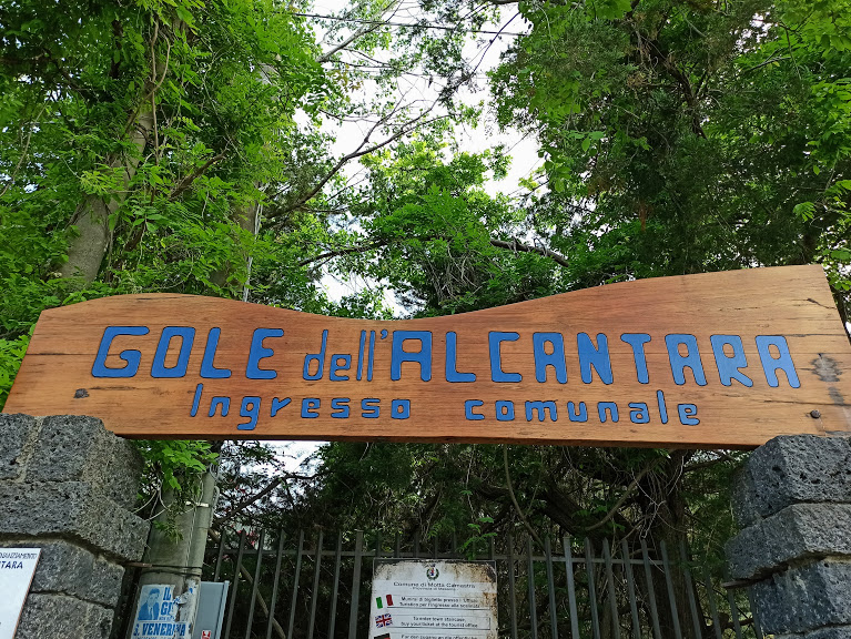 ingresso comunale gole alcantara
